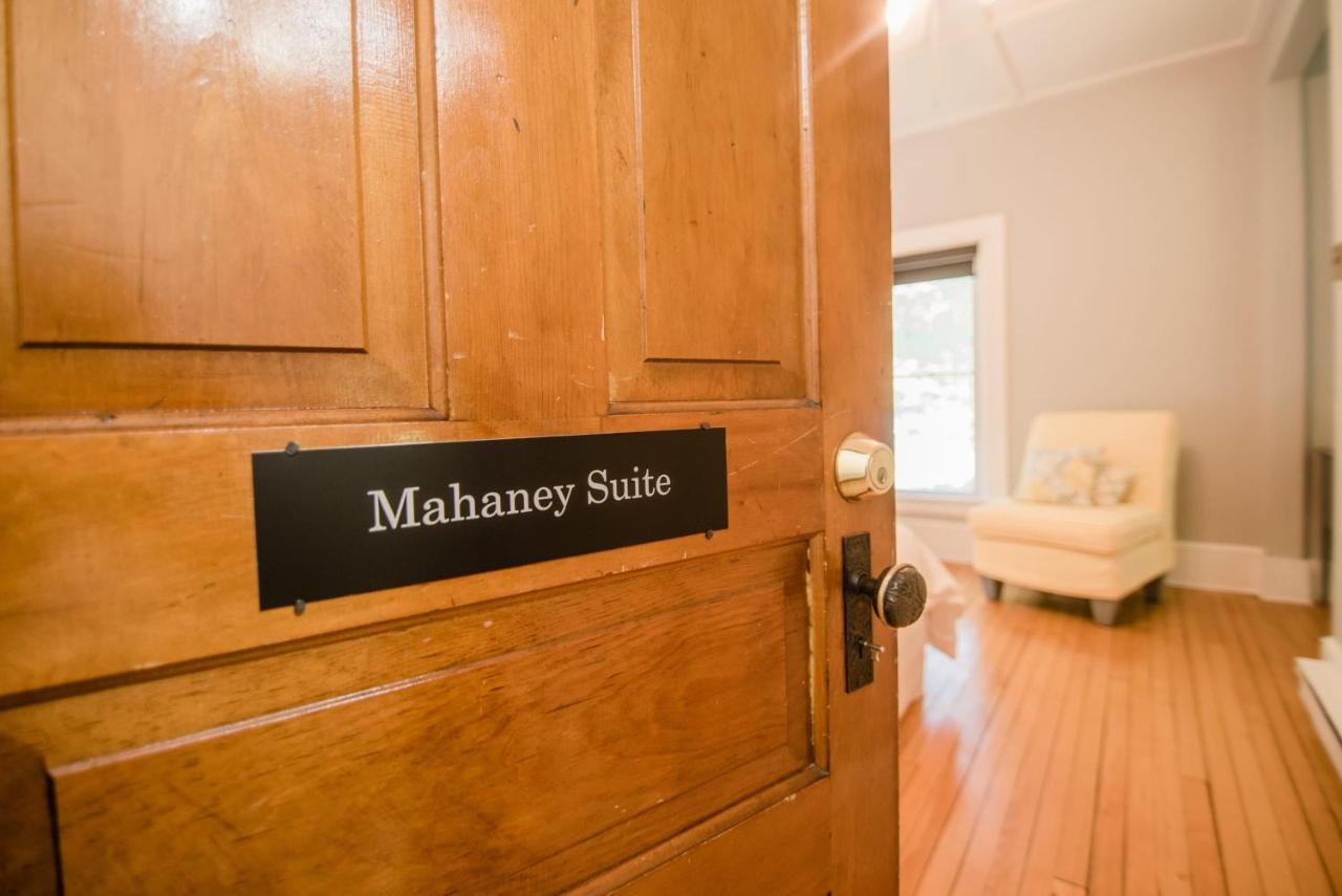 Mahaney Suite BW Boutique Hotel Central Lake Exterior foto